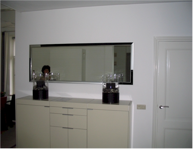 Moderna Hall 2 - Modern mirror with aluminium frame and black wooden parts