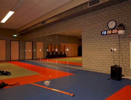 spiegelwand sportzaal landmacht Roosendaal