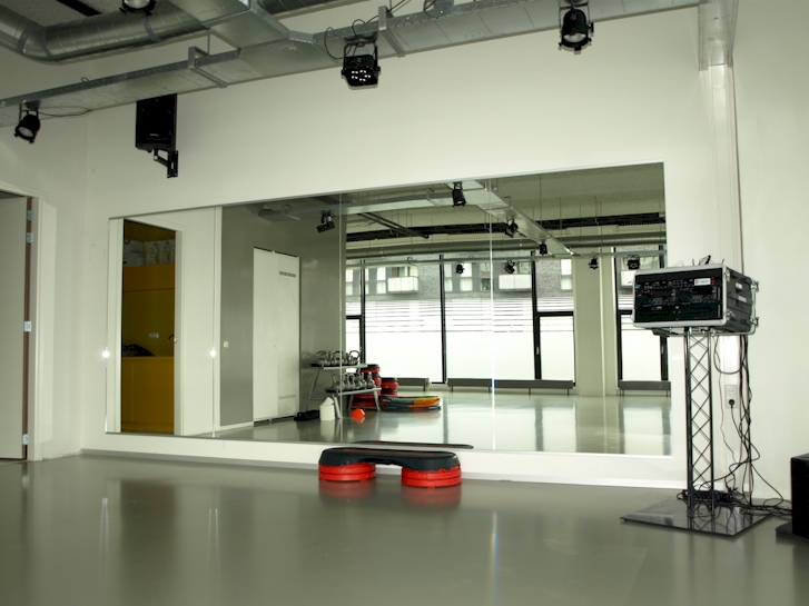 spiegelwand thuis - home gym spiegels - fitness thuis